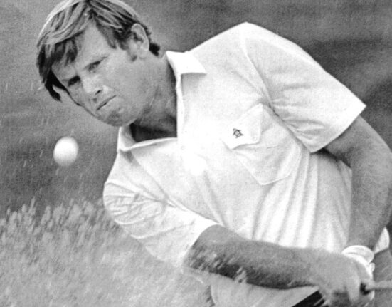 Peter Oosterhuis, British Golfer Turned Broadcaster, Dies at 75