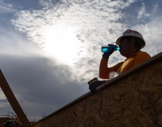 Dozens of Groups Push FEMA to Recognize Extreme Heat as a ‘Major Disaster’