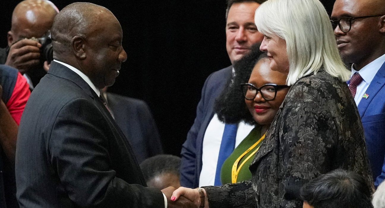 Tension and stand-offs as South Africa struggles to launch coalition gov’t | Politics News