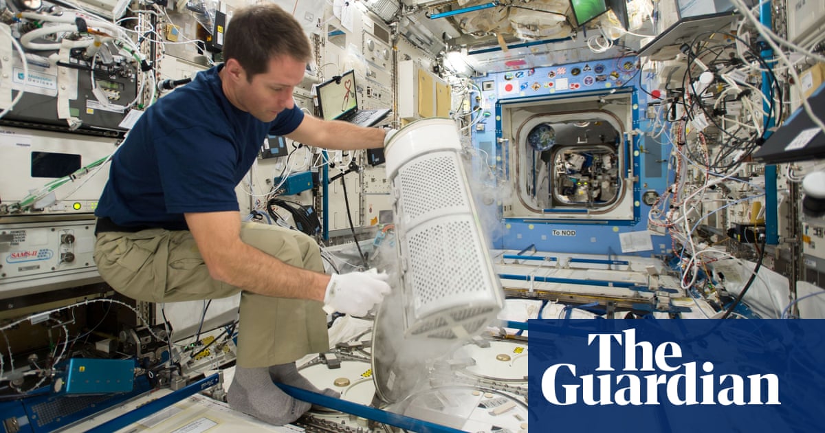 Expiring medications could pose problem for Mars astronauts | Drugs