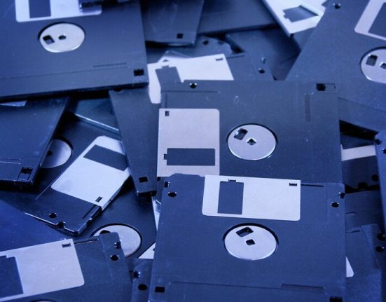 Japan Finally Phases Out Floppy Disks