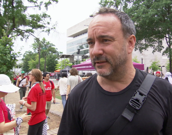 Musician Dave Matthews slams ‘disgusting’ support for Netanyahu in US | Israel-Palestine conflict