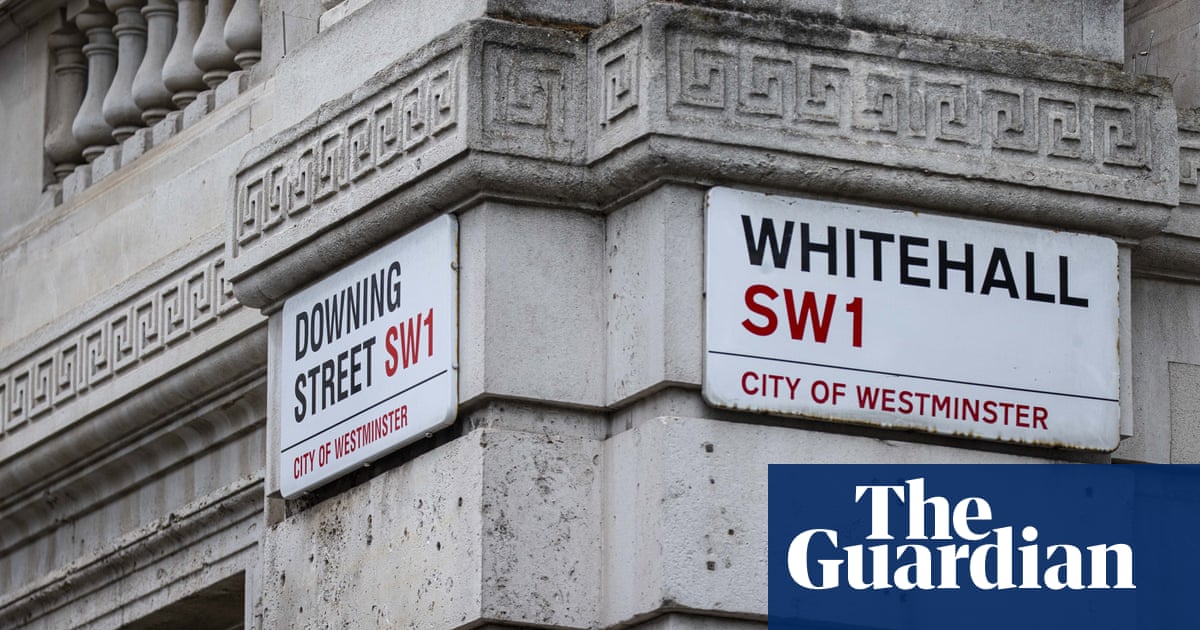 UK civil servants could be given means to raise ethical concerns, report suggests | Civil service