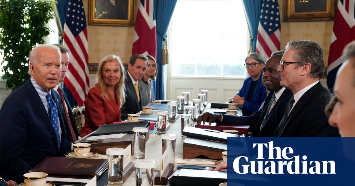 Keir Starmer heads to US for summit at UN as aides seek meetings with Harris and Trump | Keir Starmer