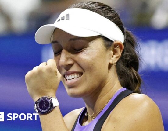 Jessica Pegula celebrates victory over Iga Swiatek at the US Open