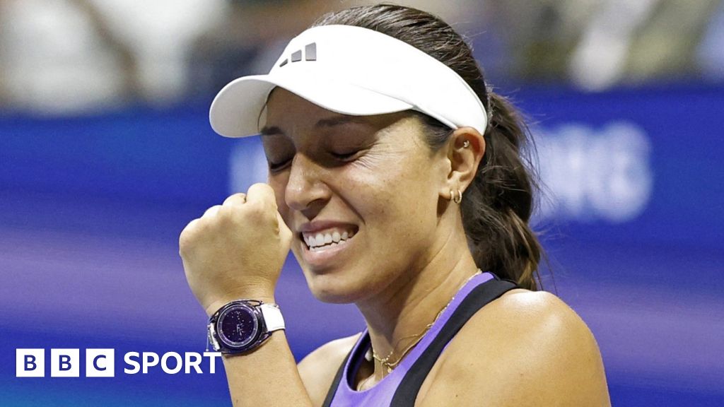 Jessica Pegula celebrates victory over Iga Swiatek at the US Open