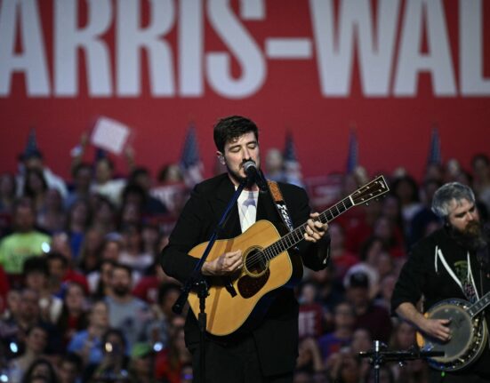 Mumford & Sons, Gracie Abrams Perform at Harris Rally in Wisconsin