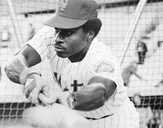 Lenny Randle, ‘Most Interesting’ Major Leaguer, Is Dead at 75