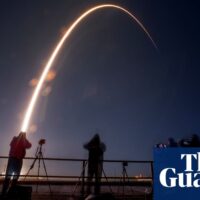 SpaceX launches two lunar landers to the moon | Technology